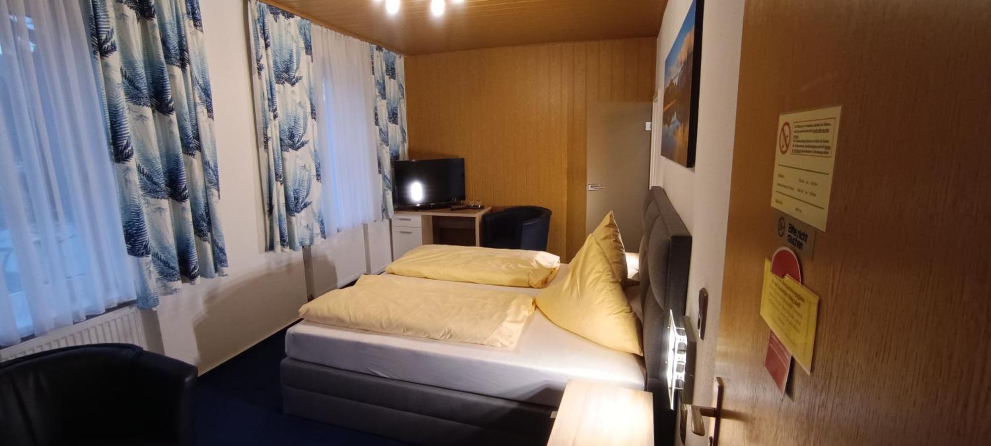 Hotel Romaeus Villingen-Schwenningen Bagian luar foto