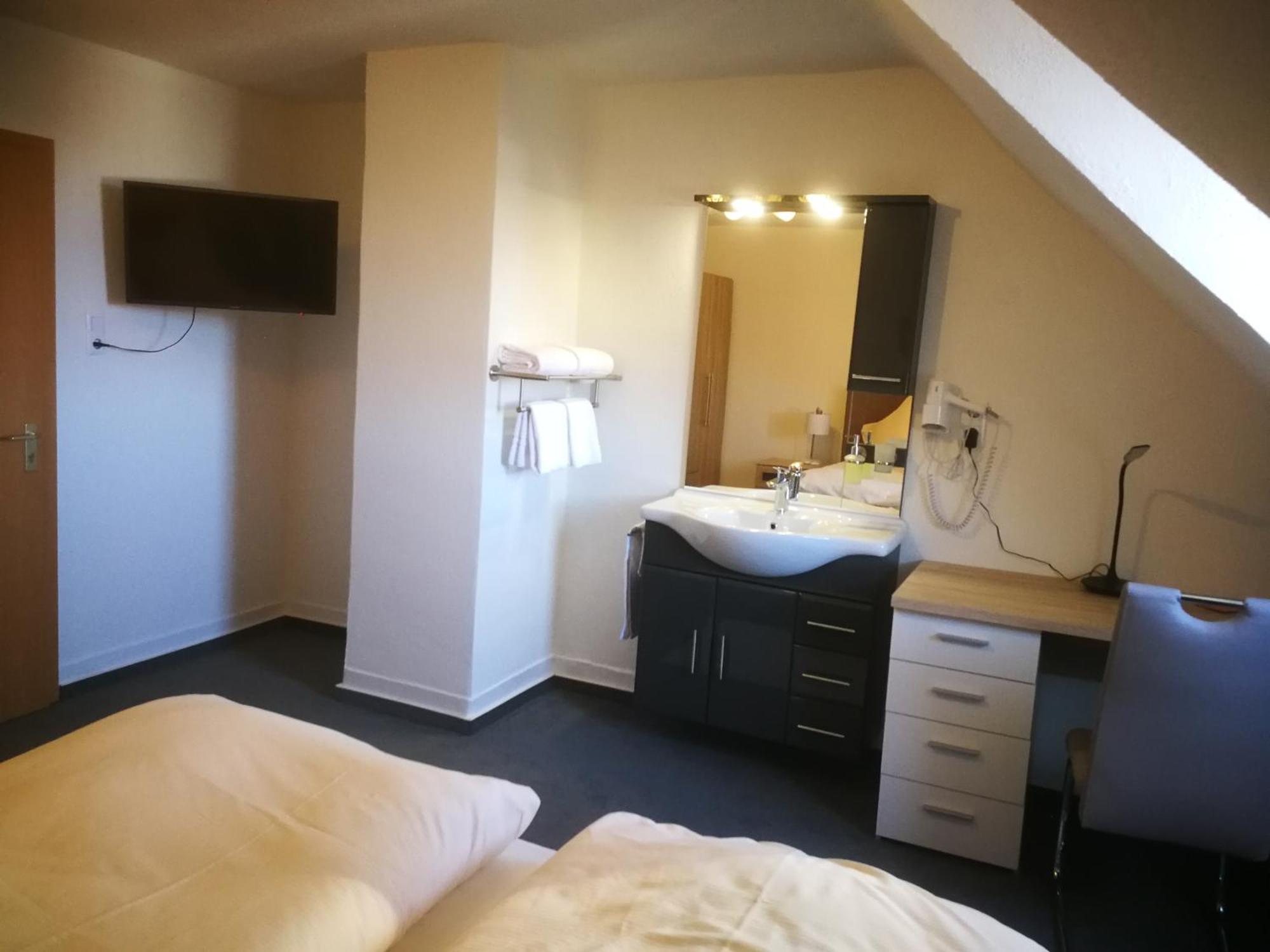Hotel Romaeus Villingen-Schwenningen Bagian luar foto