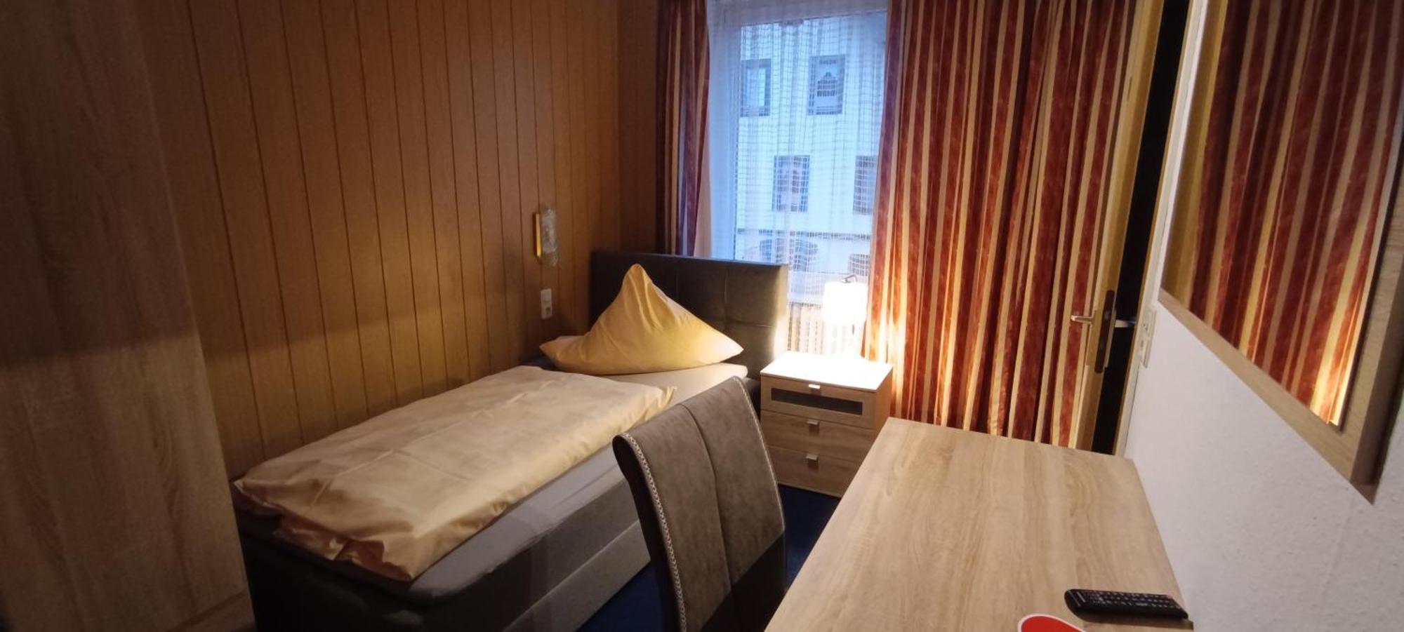 Hotel Romaeus Villingen-Schwenningen Bagian luar foto